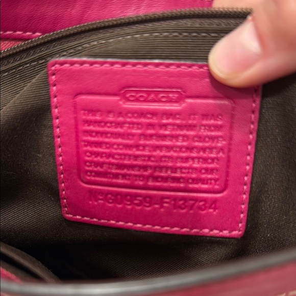 Vintage Coach Hot Pink Leather Clutch - Picture 2 of 3